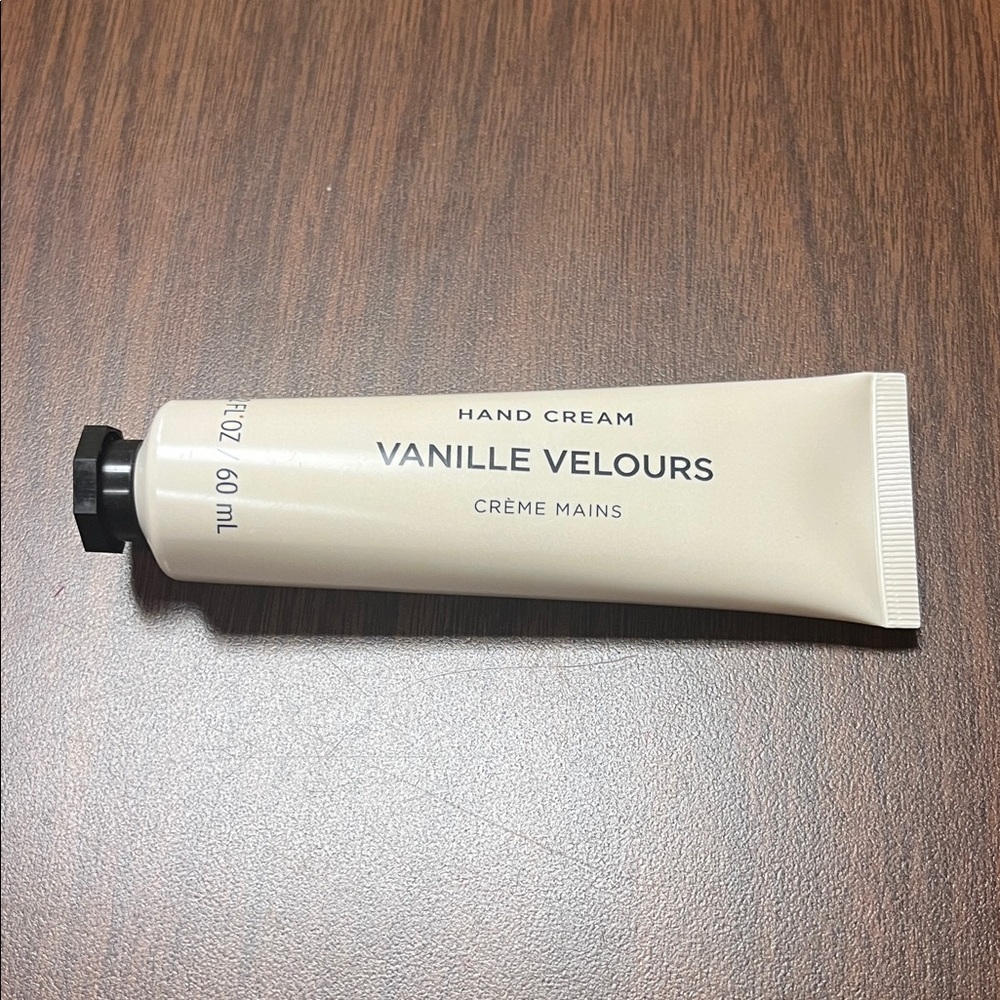 Vanille Velours Hand Cream, new and‎ sealed